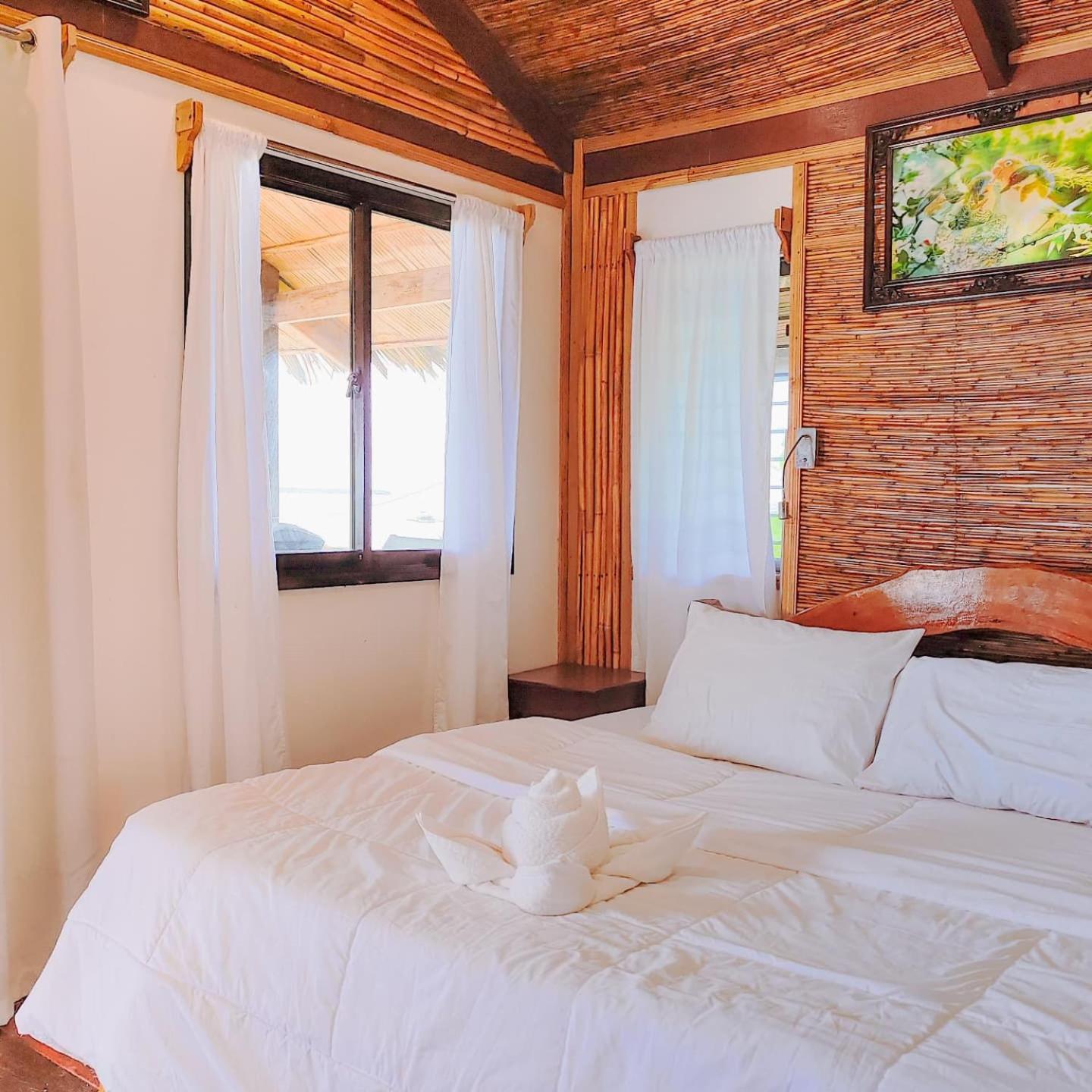 Patrick'S On The Beach Resort General Luna (Surigao del Norte) Exterior foto